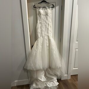 Elegant White Strapless Gown